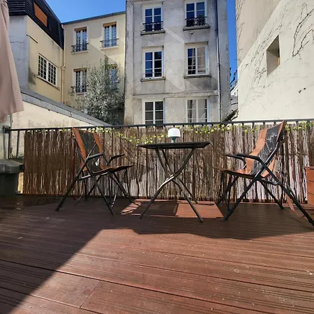 Tiny House With Terrace Near Pantheon Appartamento