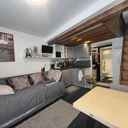 Appartamento Tiny House With Terrace Near Pantheon Parigi